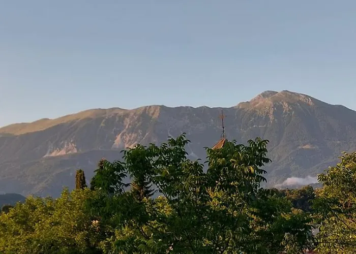 Old Pear דירה בלד